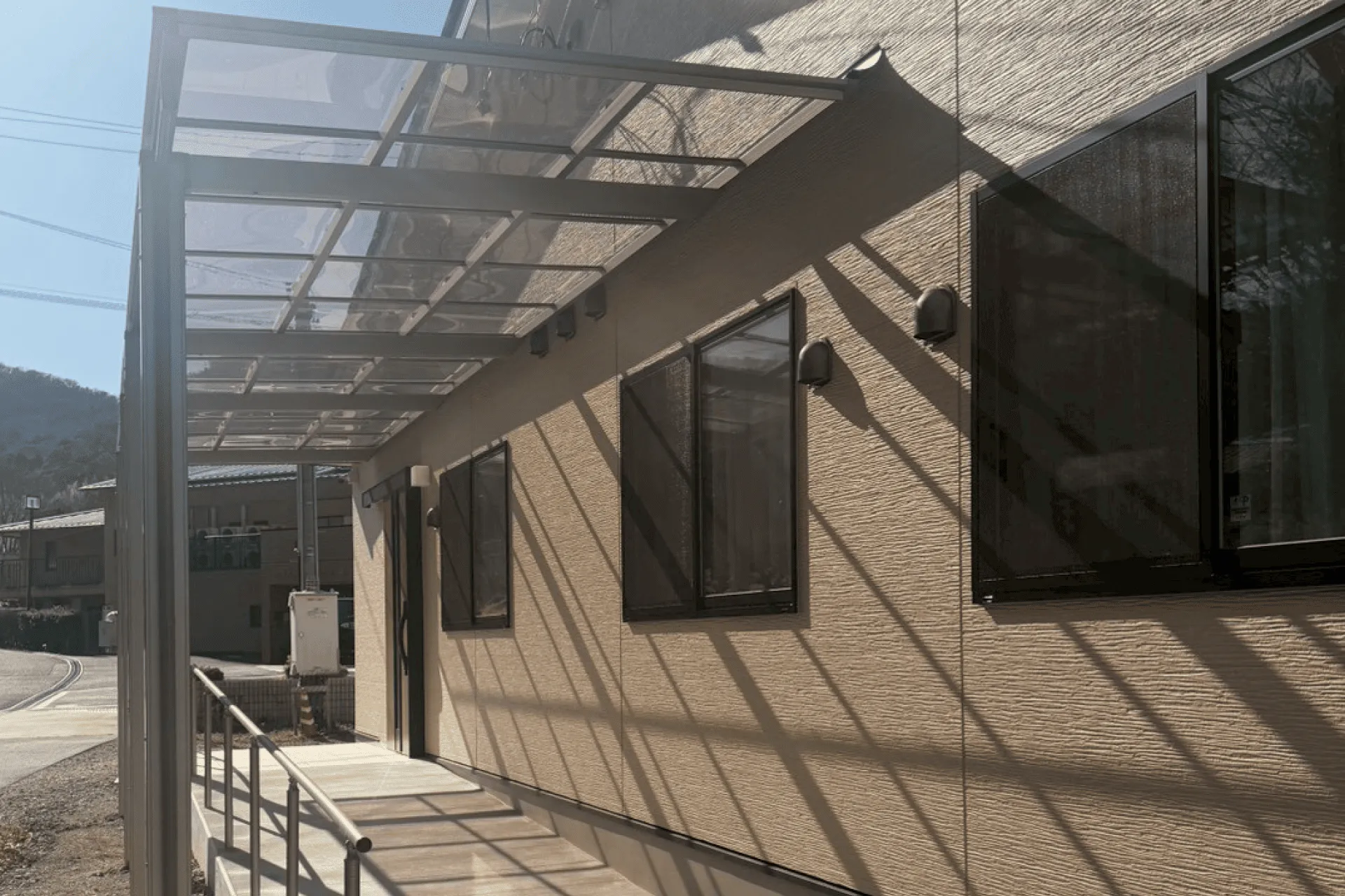 テラス屋根の設置後