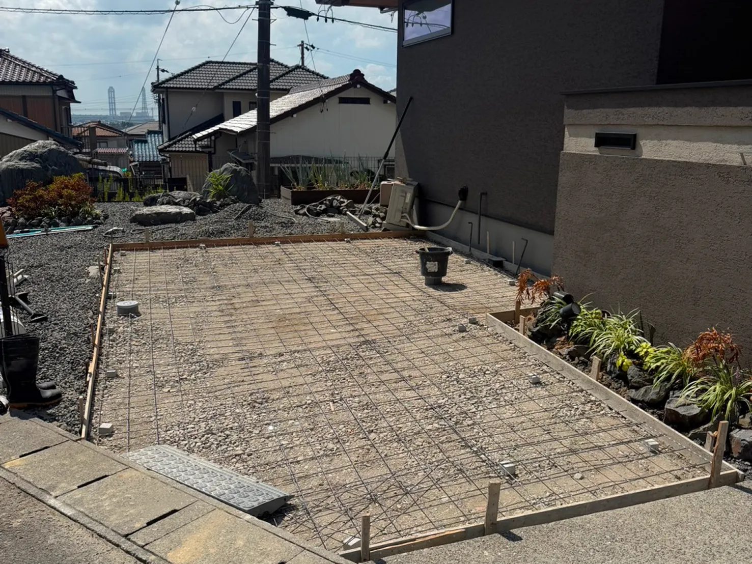 洗い出しコンクリート設置の外構工事前